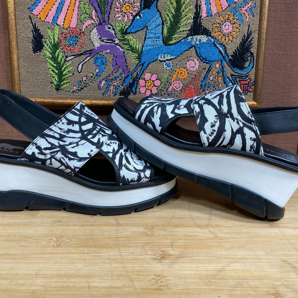 Sorel Joanie Wedge Platform Open Toed Sandals Bla… - image 5